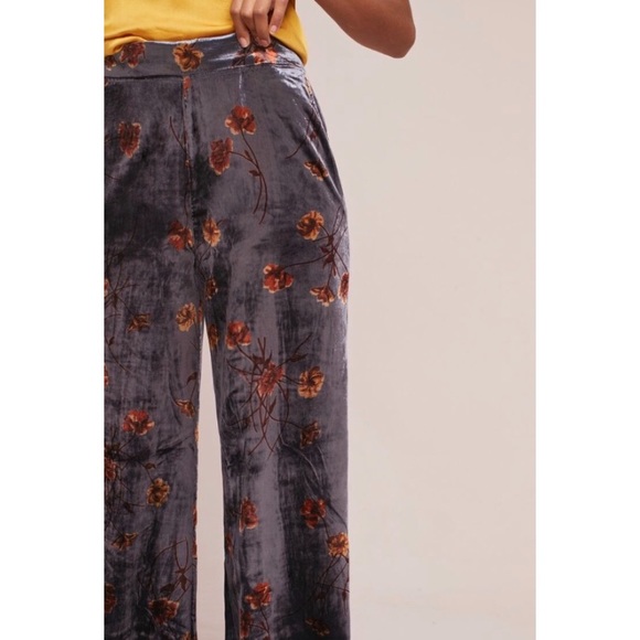 NWT Anthropologie Jessie velvet trousers - Picture 2 of 5